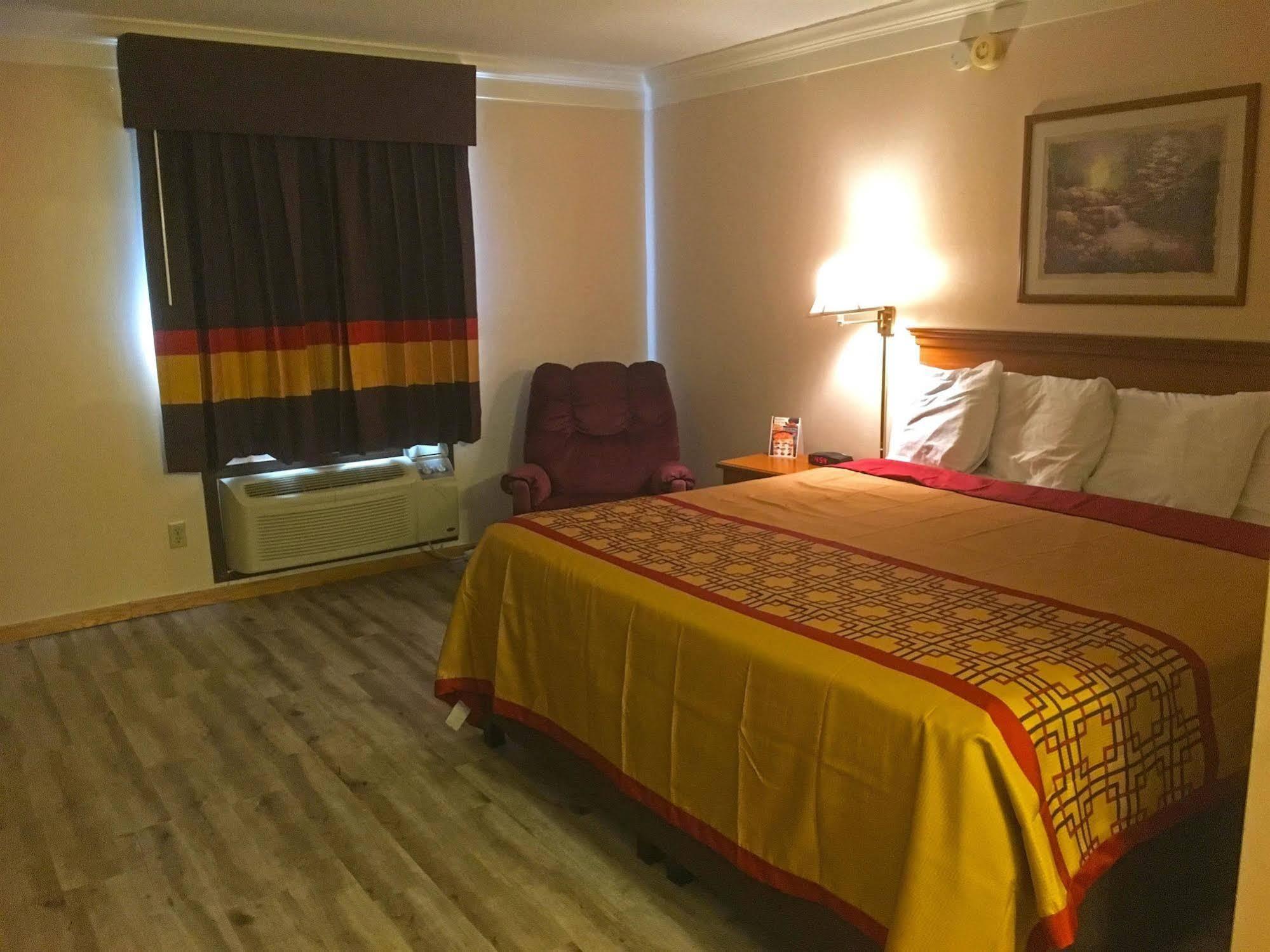 Americas Best Value Inn & Suites Thief River Falls Eksteriør bilde