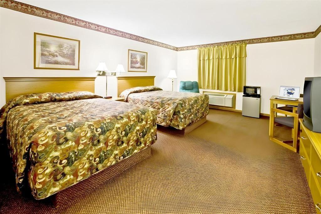 Americas Best Value Inn & Suites Thief River Falls Eksteriør bilde