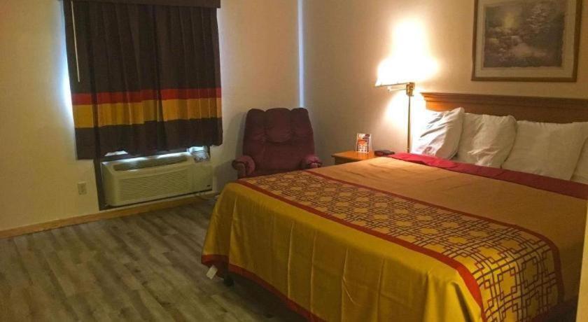 Americas Best Value Inn & Suites Thief River Falls Eksteriør bilde