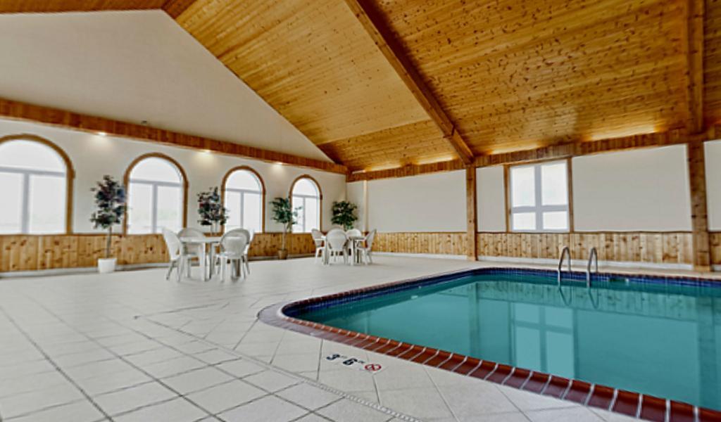 Americas Best Value Inn & Suites Thief River Falls Eksteriør bilde